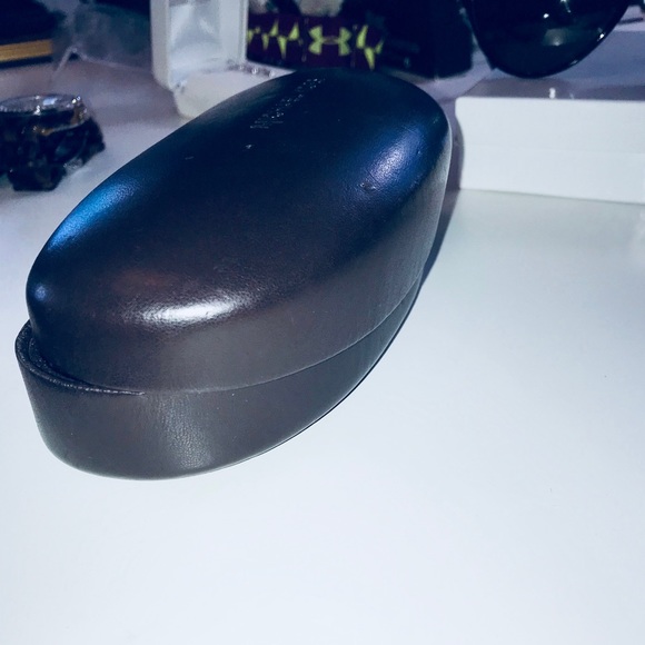 Women’s Oversized Michael Kors Aviator Sunglasses - Picture 7 of 7